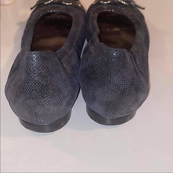 AGL - Picture 2 of 5